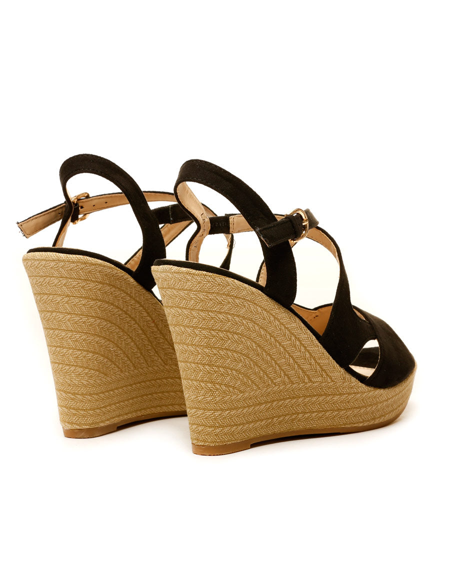 Sandale compensée noire motif tressé