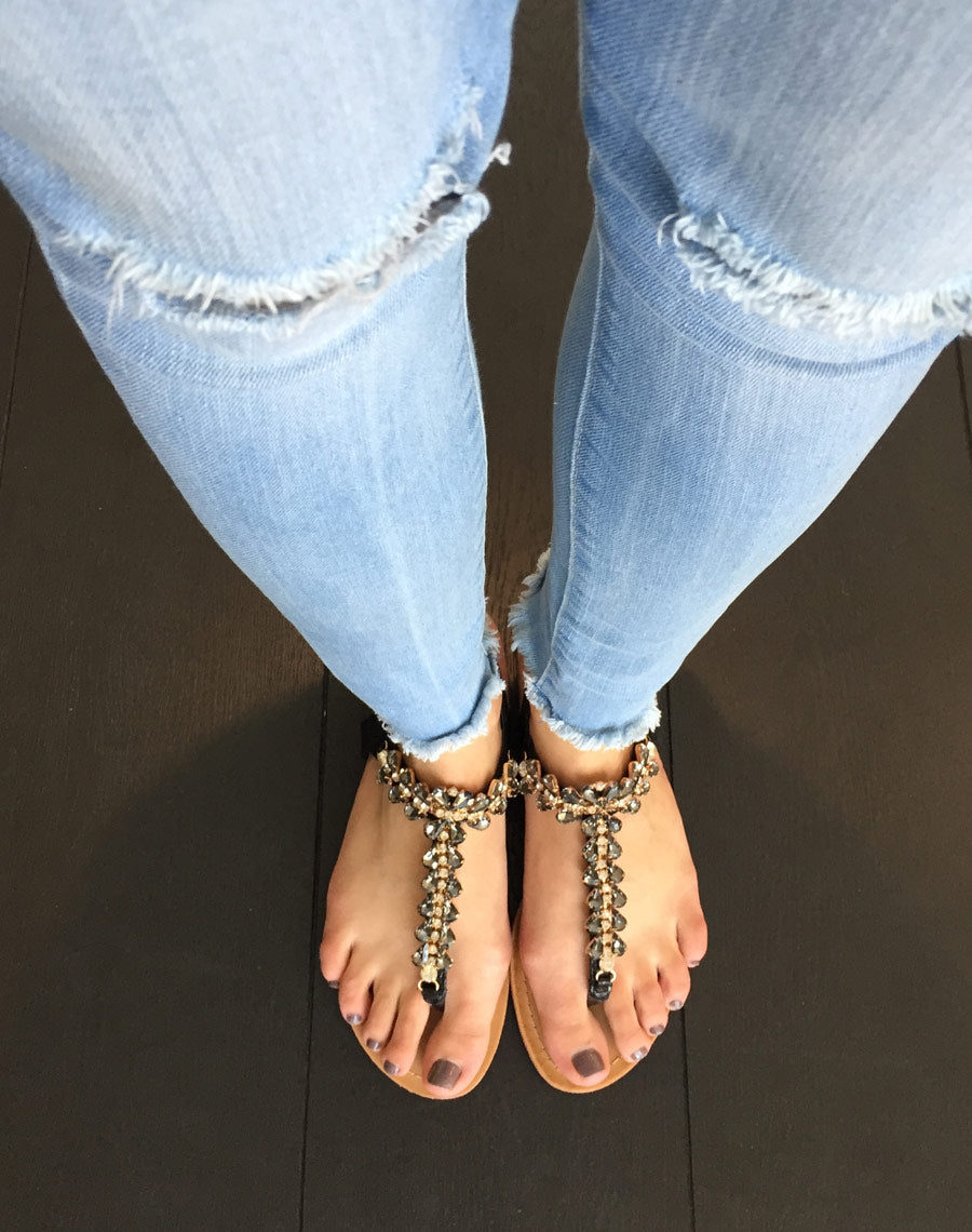 Sandale noire avec perles