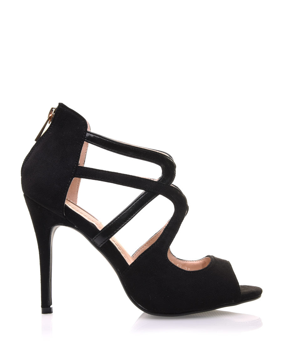 Sandale noire décolletée raffiné