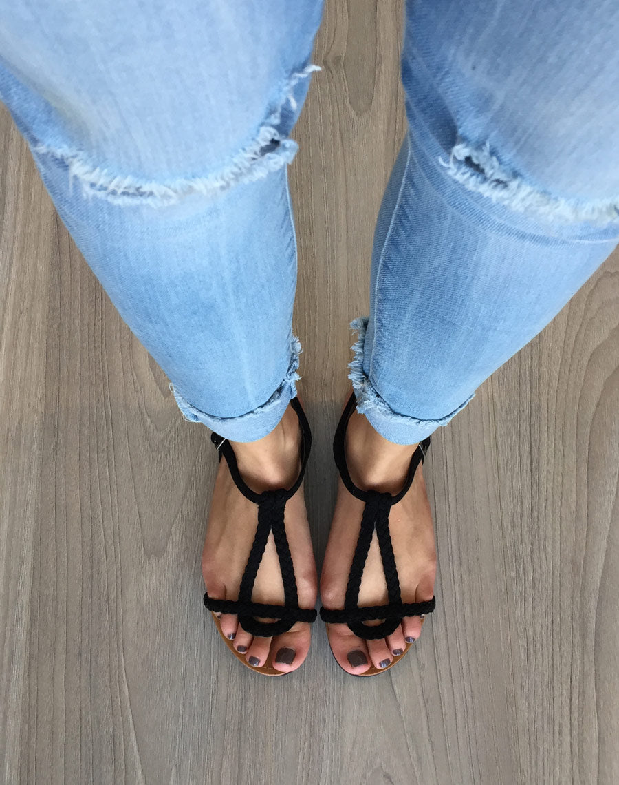 Sandale/nu pieds tressé noire