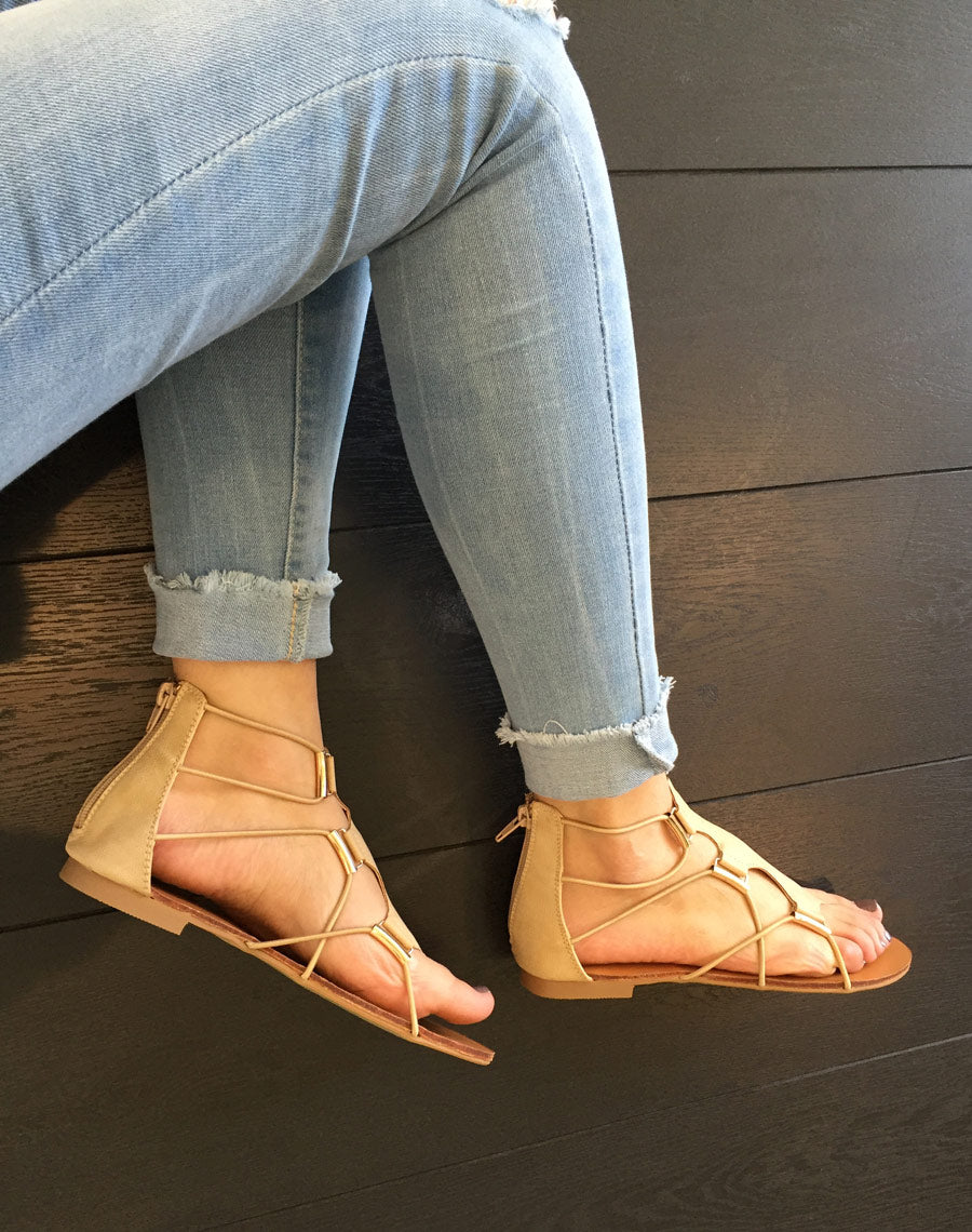 Sandale plate avec élastique beige
