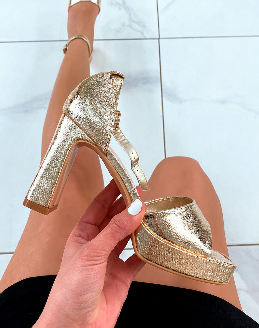 Sandales babies dorées