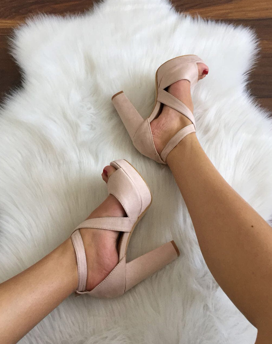 Sandales beiges en suédine