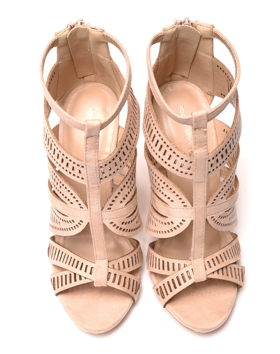 Sandales beiges à talons & détails multiples