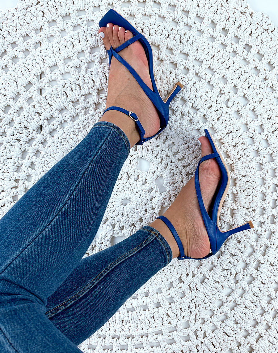 Sandales bleu pointure larges et talon fin trapèze