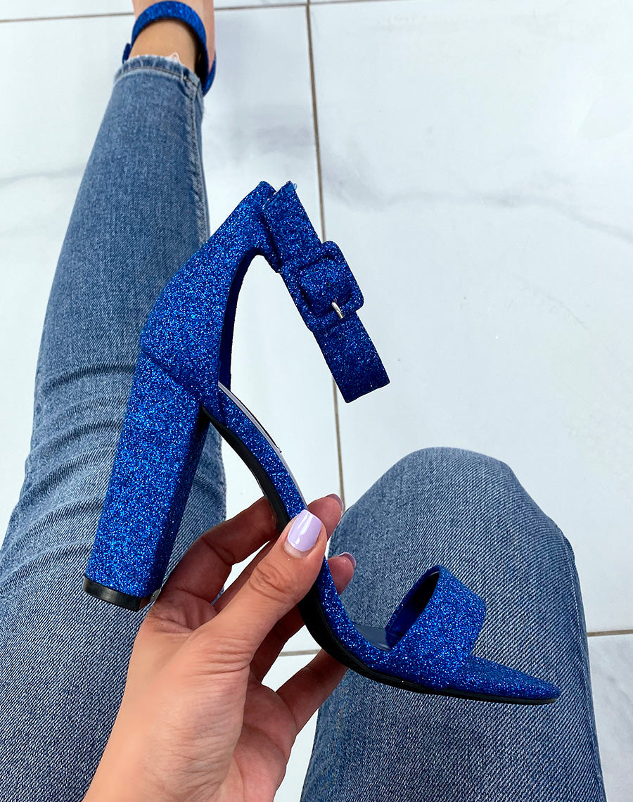 Sandales bleues pailletées à talon épais