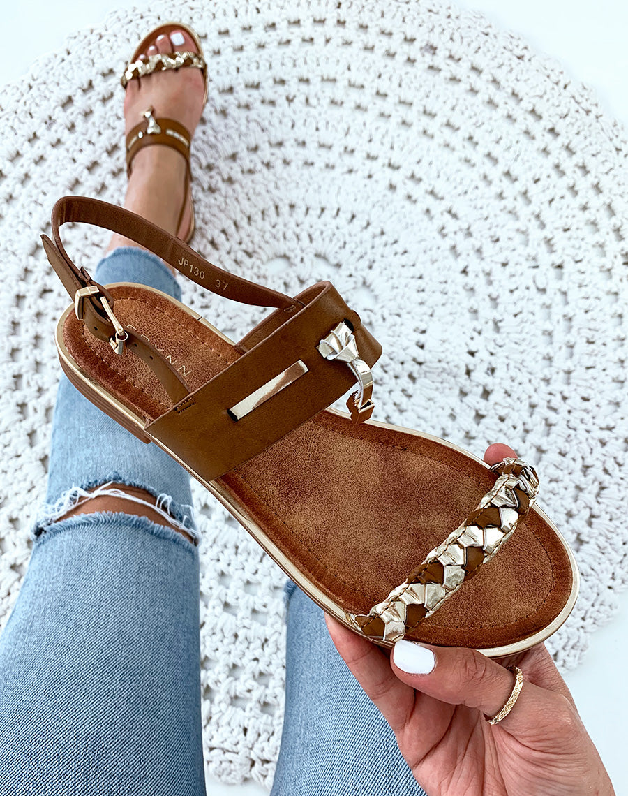 Sandales camel à bride bicolore tressée et bride fantaisiste