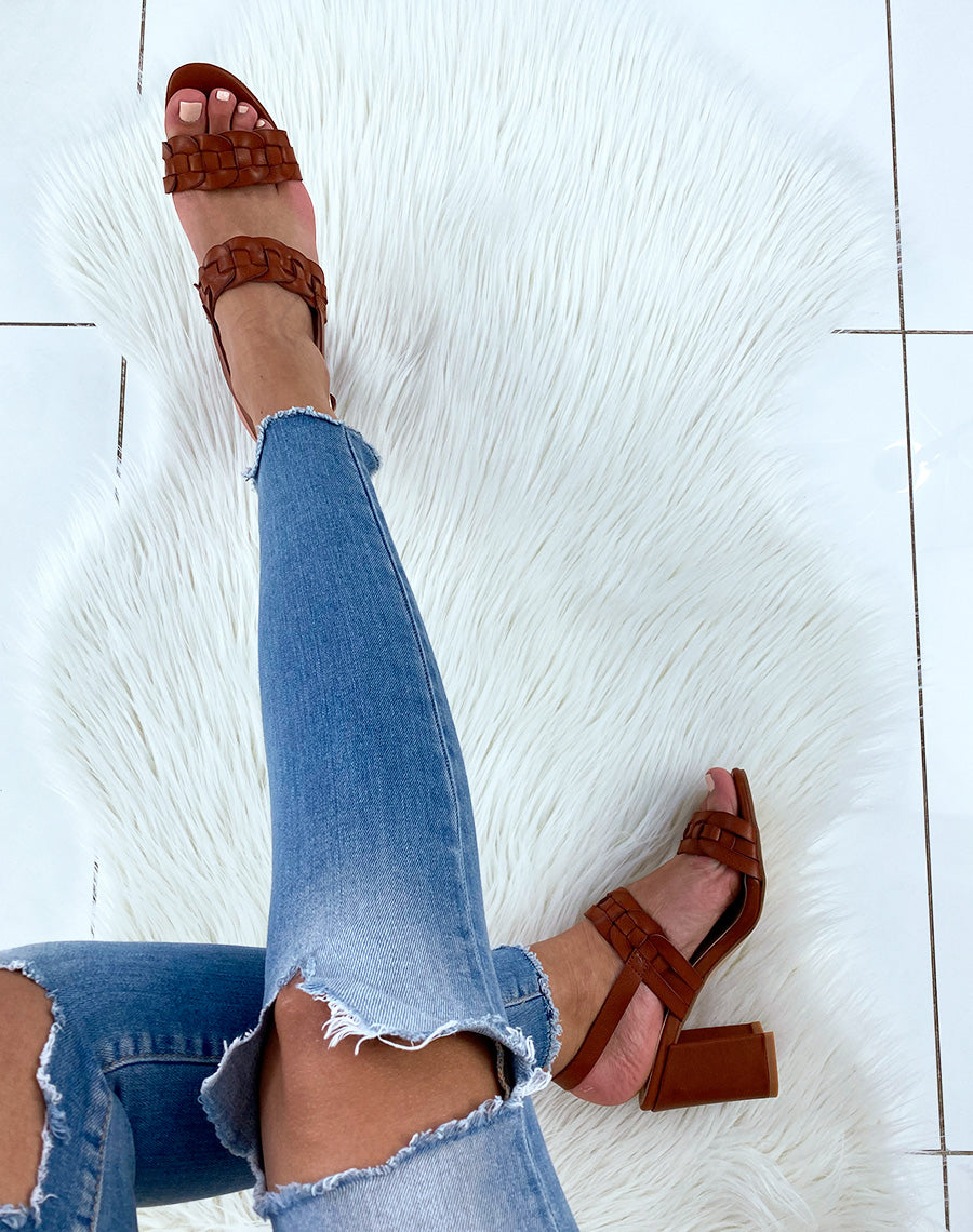 Sandales camel à brides superposées