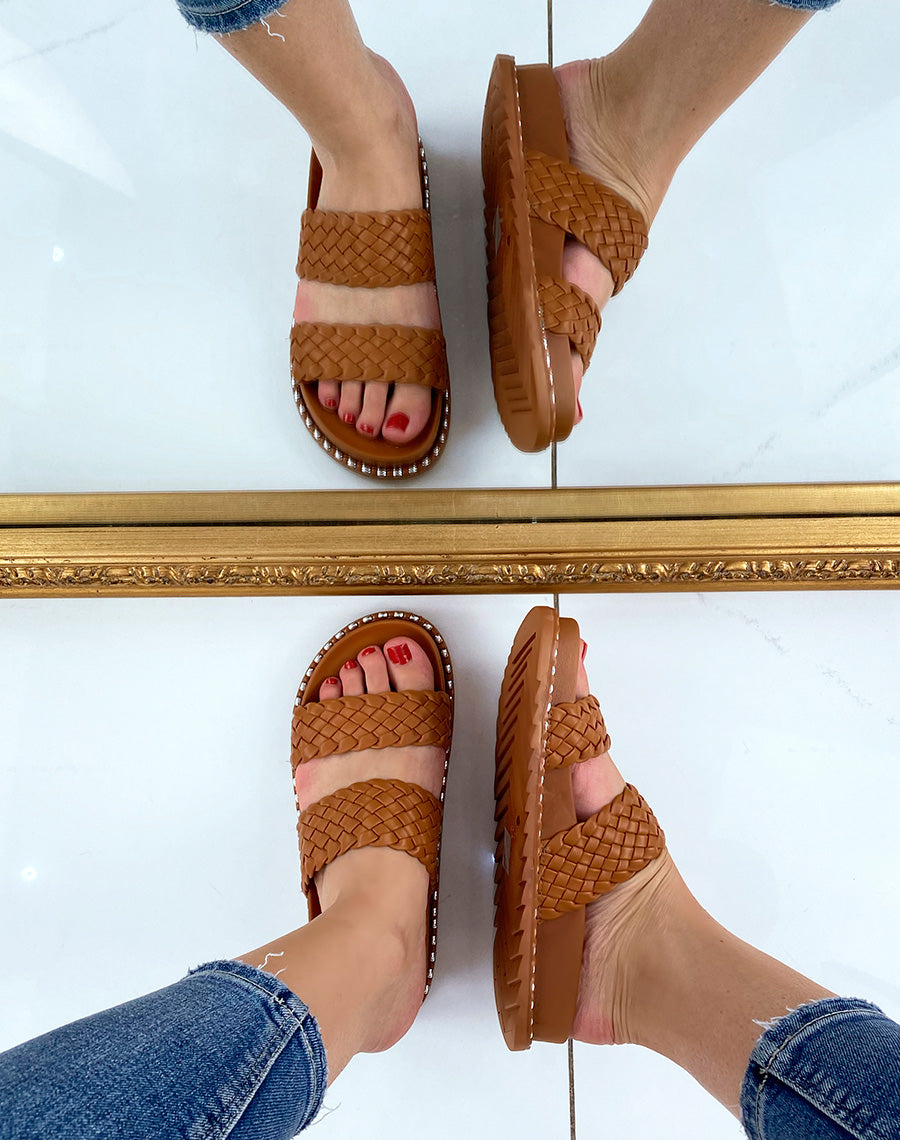 Sandales camel à doubles brides tressées