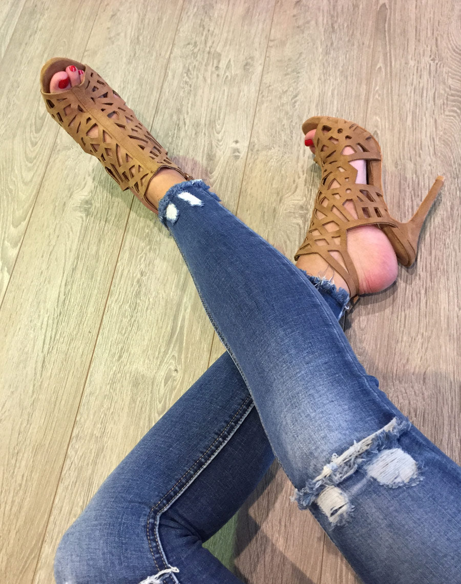 Sandales camel à talons