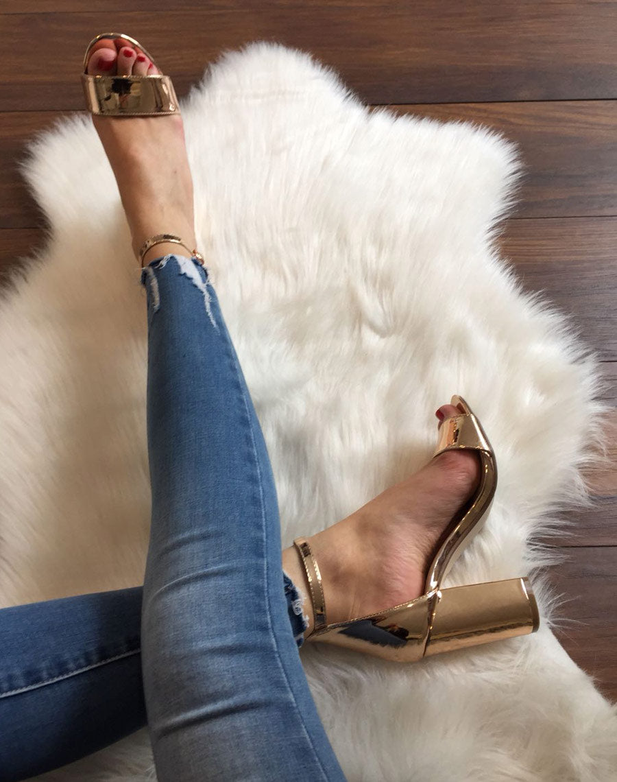 Sandales champagne cirées à talons