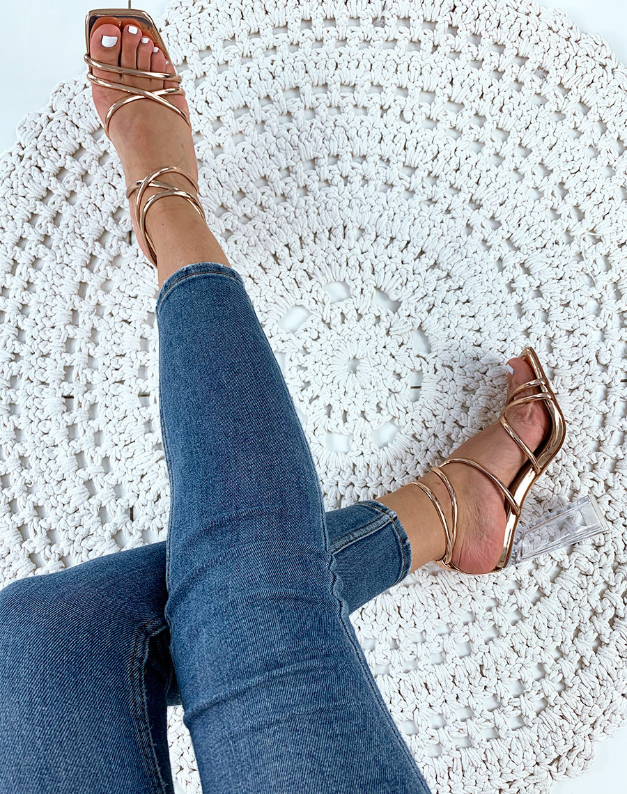 Sandales champagne à talon bloc transparent et brides sexy