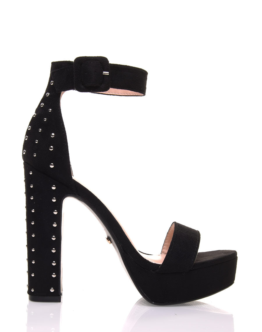 Sandales cloutées à plateformes noires