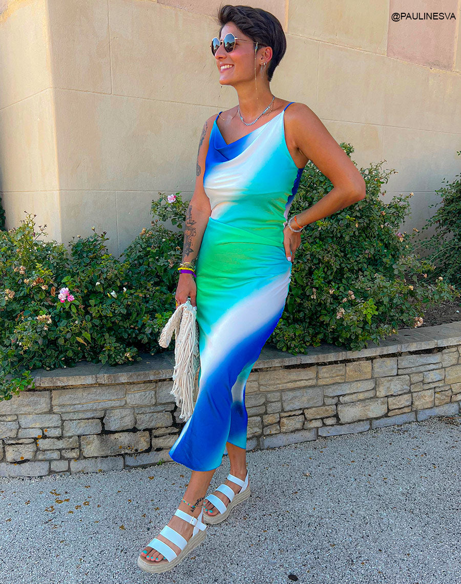 Sandales compensées blanches à double brides épaisses et semelle en toile de jute