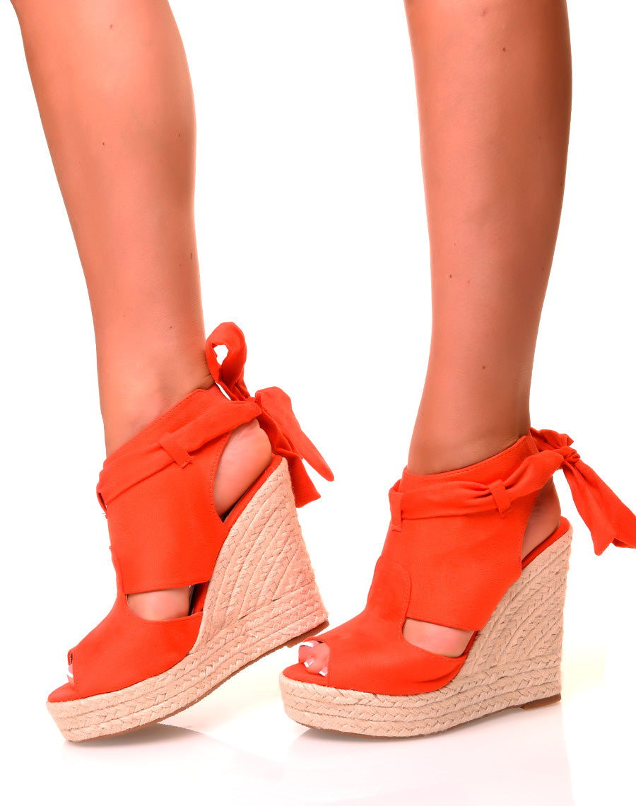 Sandales compensées en suédine oranges vifs