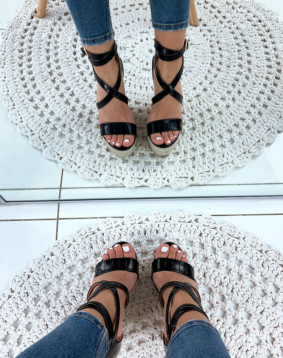 Sandales compensées noires croco