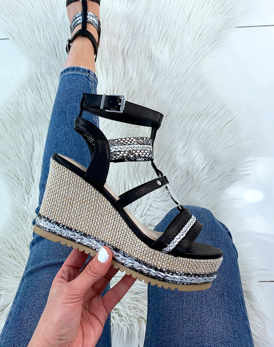 Sandales compensées noires et argentée