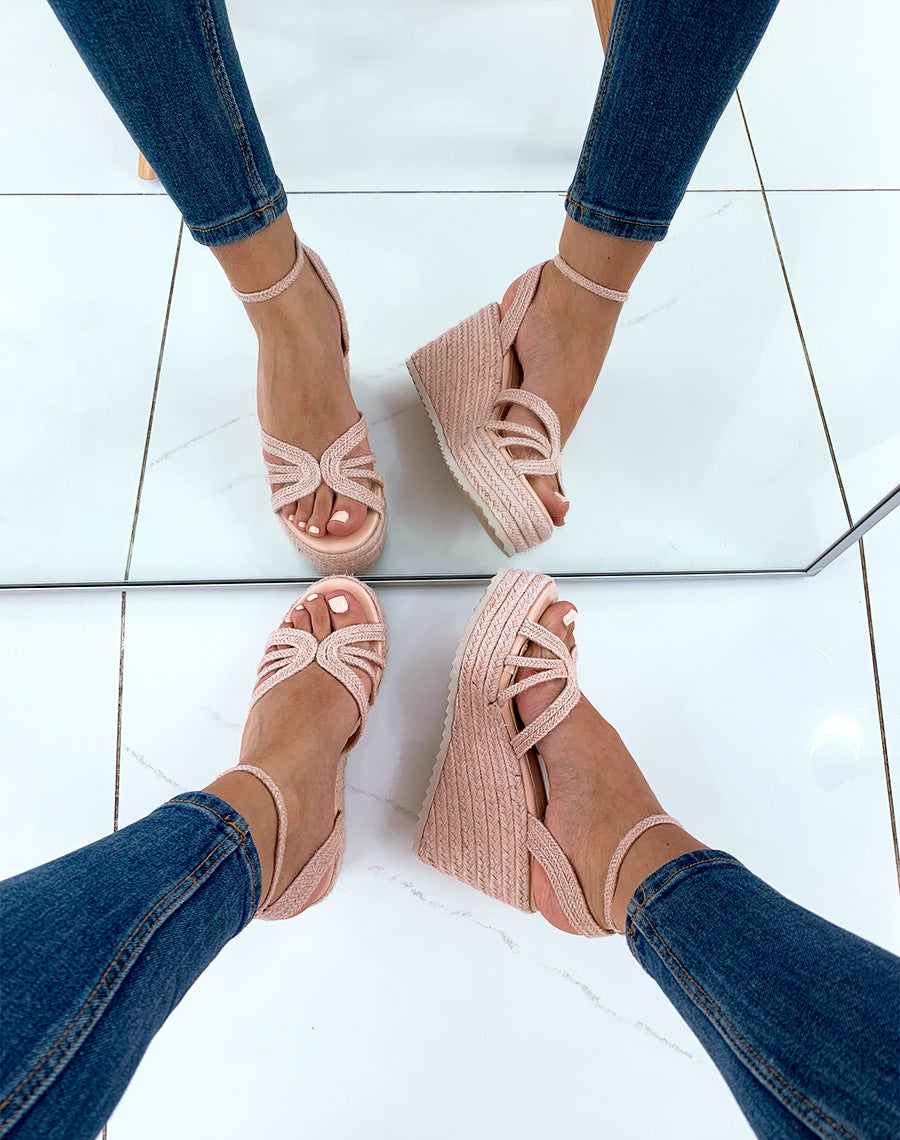 Sandales compensées roses à plateformes épaisses