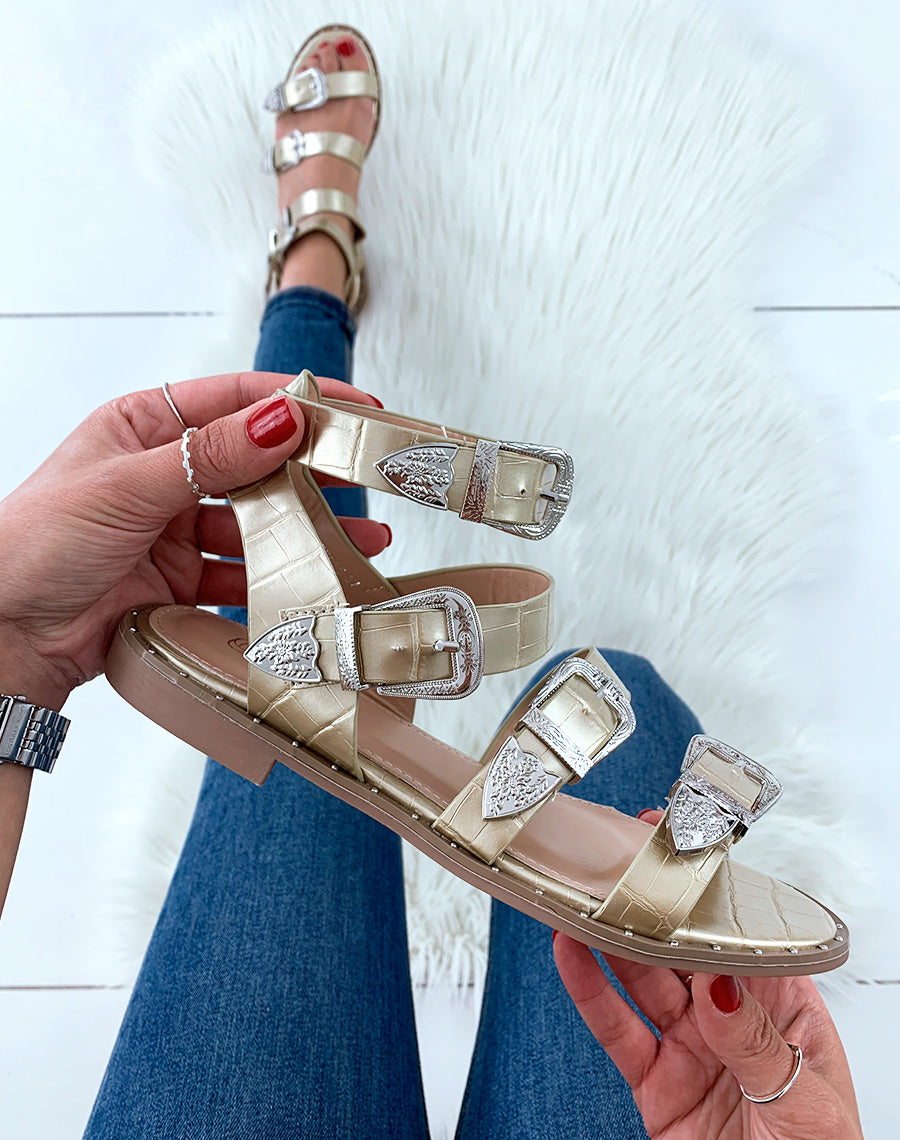 Sandales dorées à boucles style western