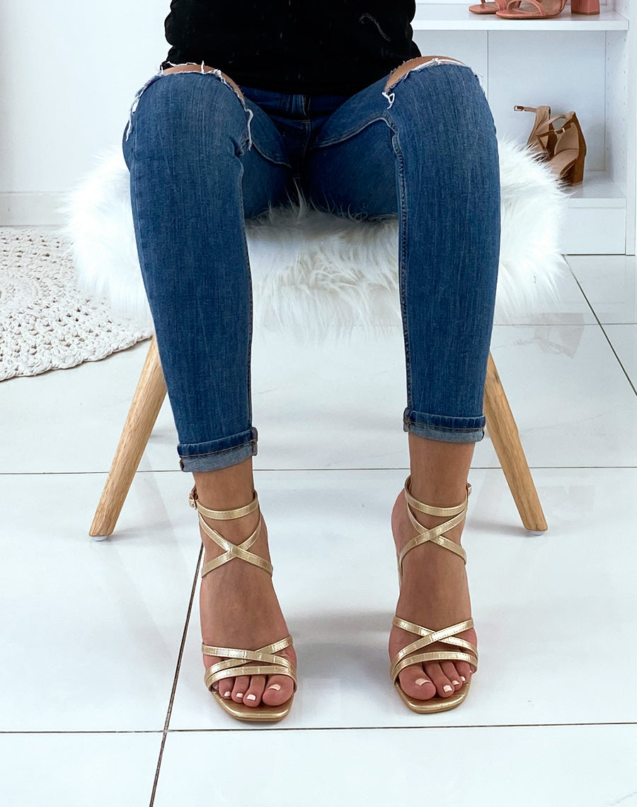 Sandales dorées effet croco à multiples lanières entrecroisées