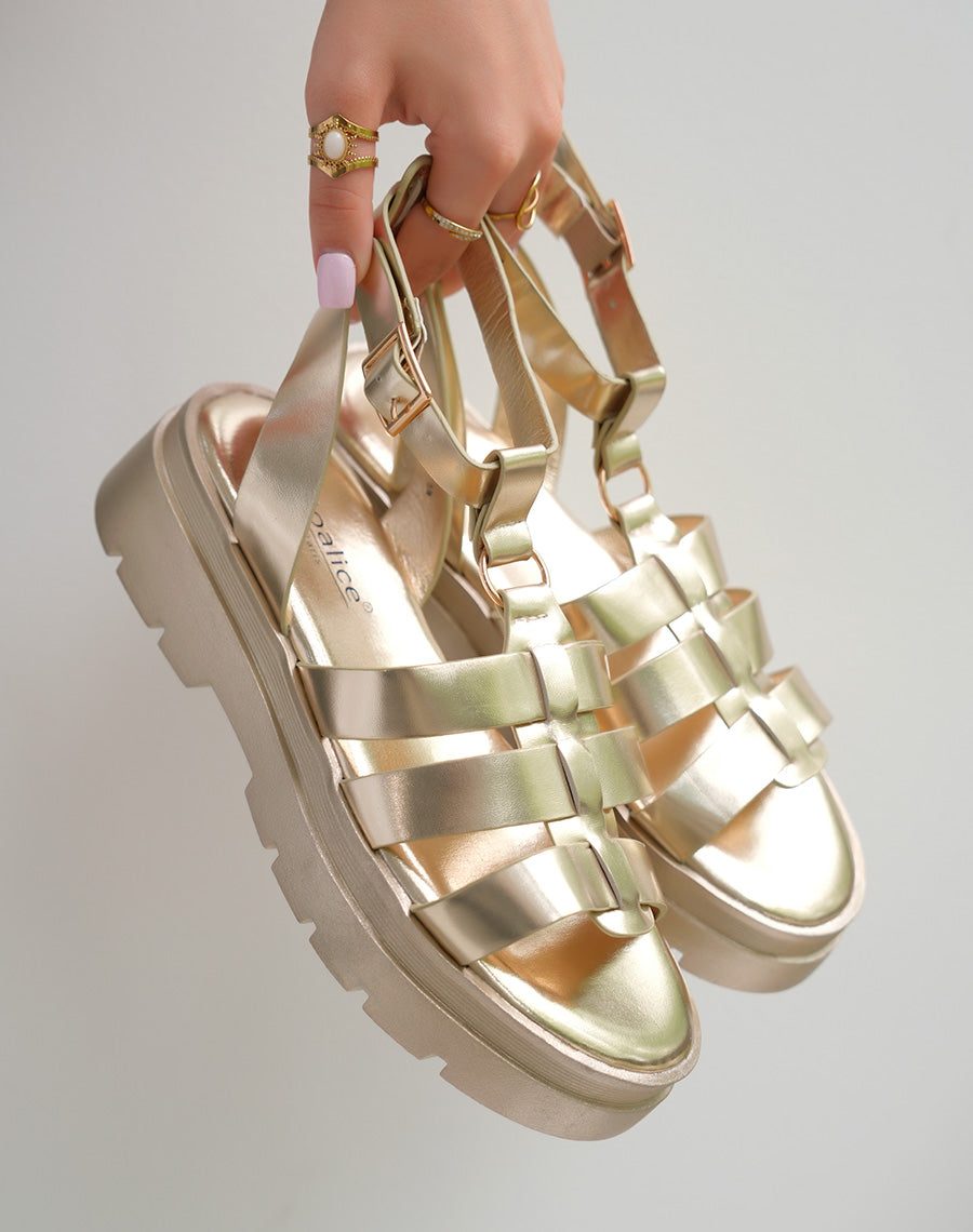 Sandales Dorées à Lanières et Semelle Crantée - Allure Moderne et Confort Tendance