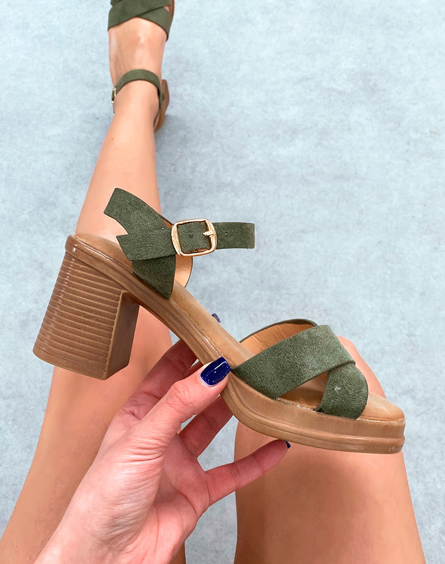Sandales en suédine kaki à talon épais marron clair