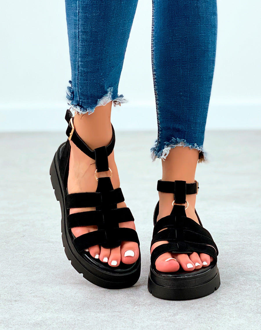 Sandales en suédine noires à multiples lanières et semelle crantée