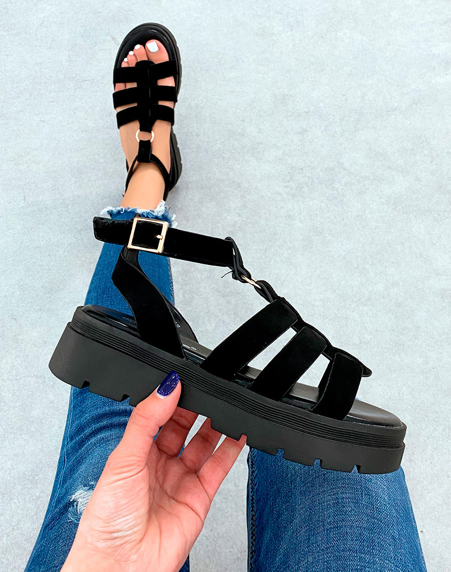 Sandales en suédine noires à multiples lanières et semelle crantée