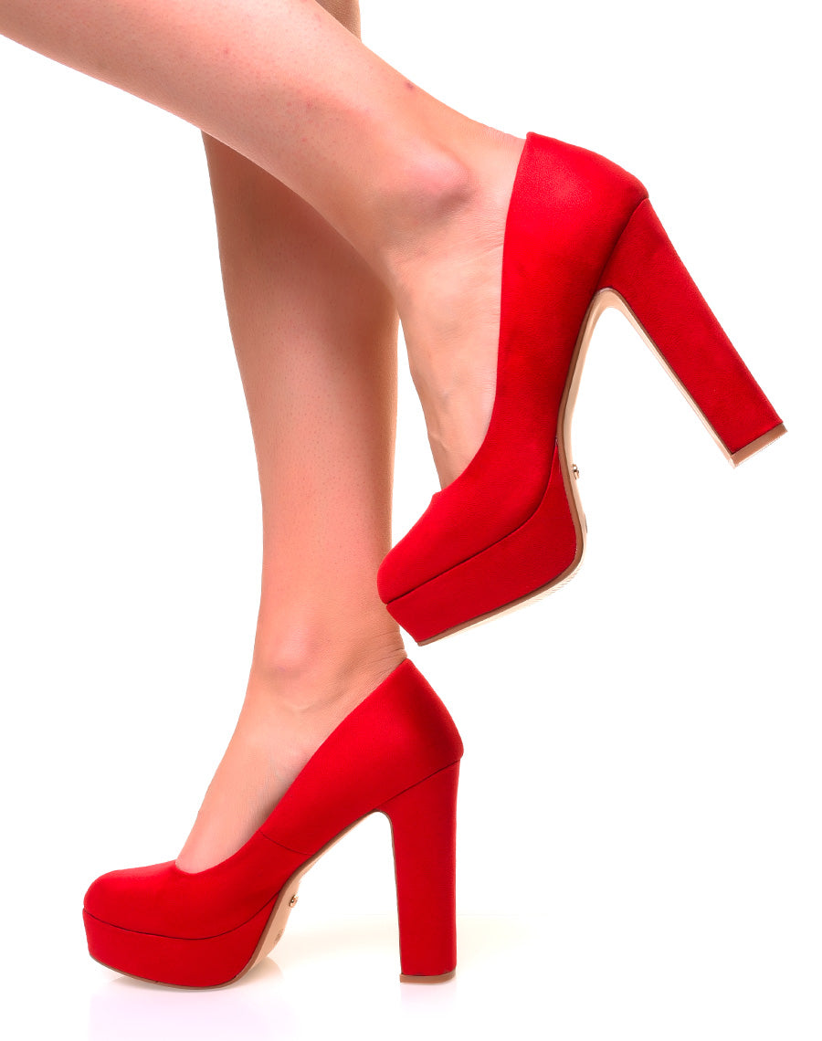 Sandales en suédine à plateforme rouge