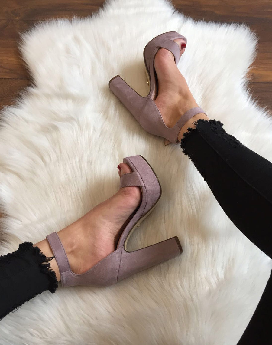 Sandales en suédine à plateformes mauves