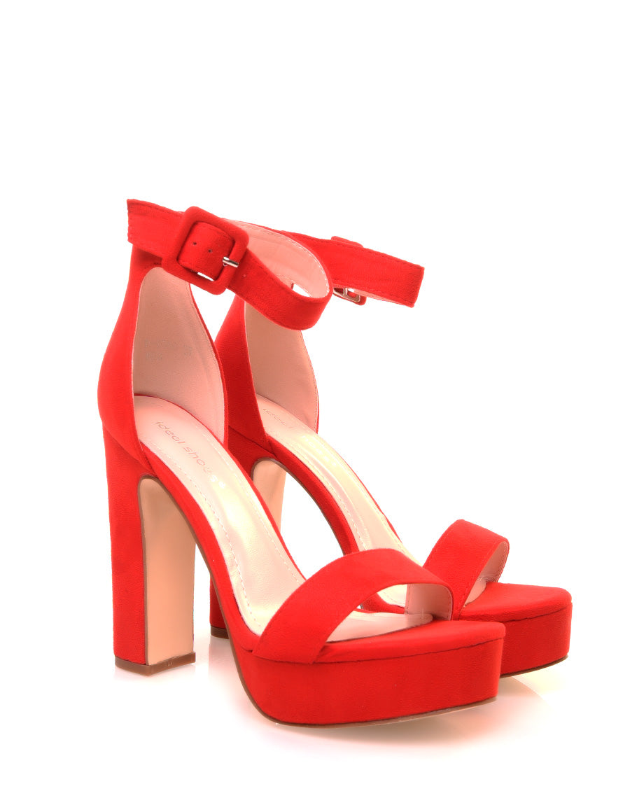 Sandales en suédine à plateformes rouge