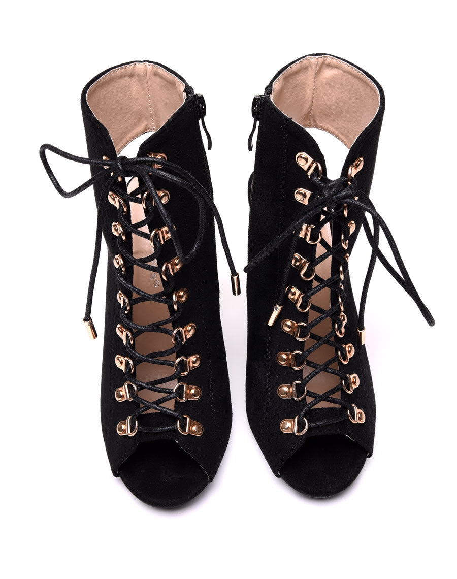 Sandales en suédines ouvertes noires à talons