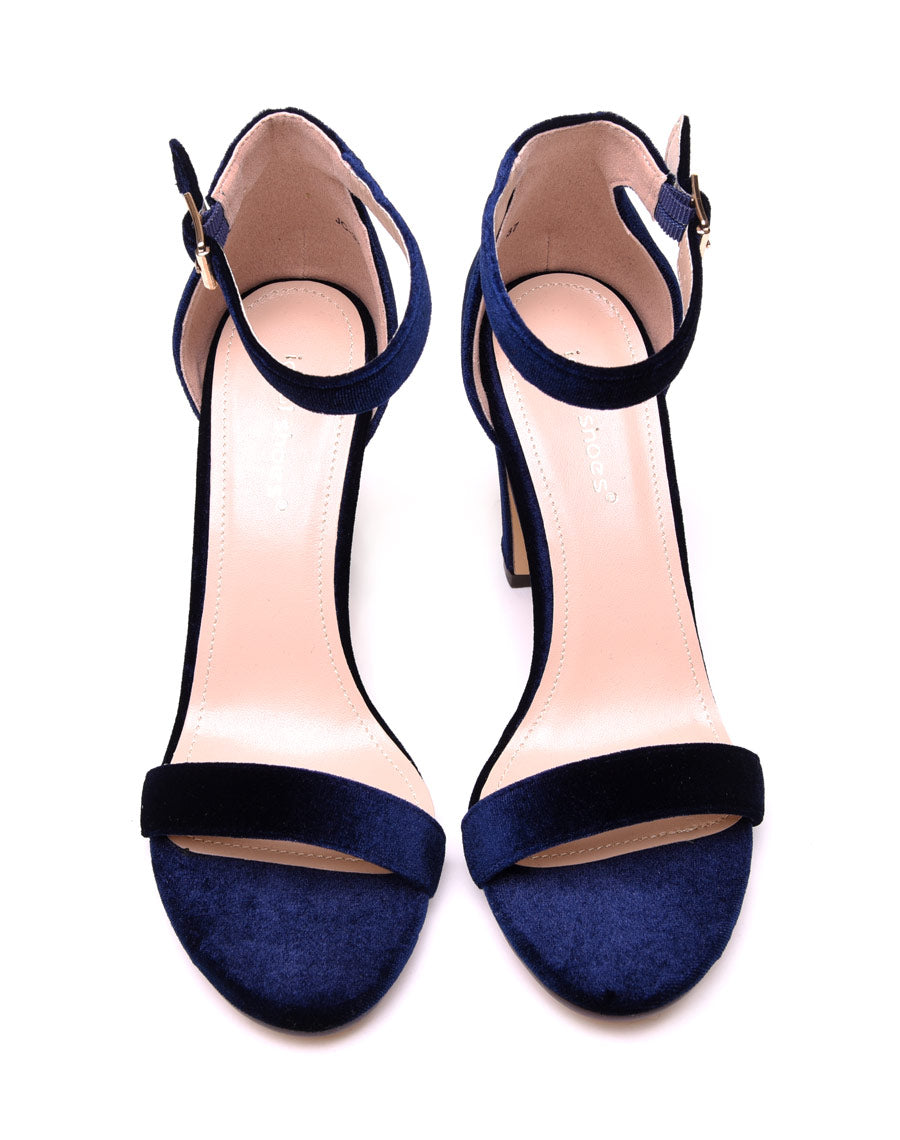 Sandales en velours bleues nuit à talons