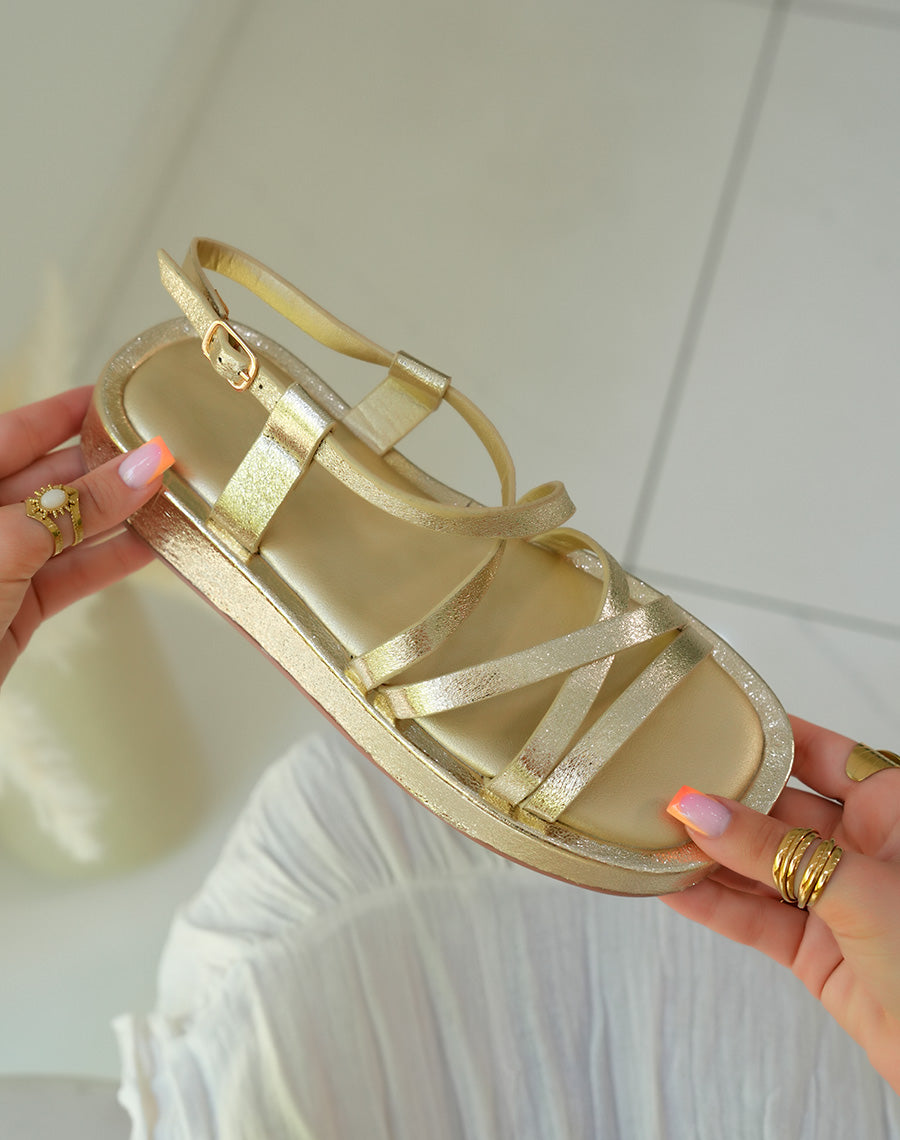 Sandales femme dorées chic avec brides entrecroisées et plateforme confortable