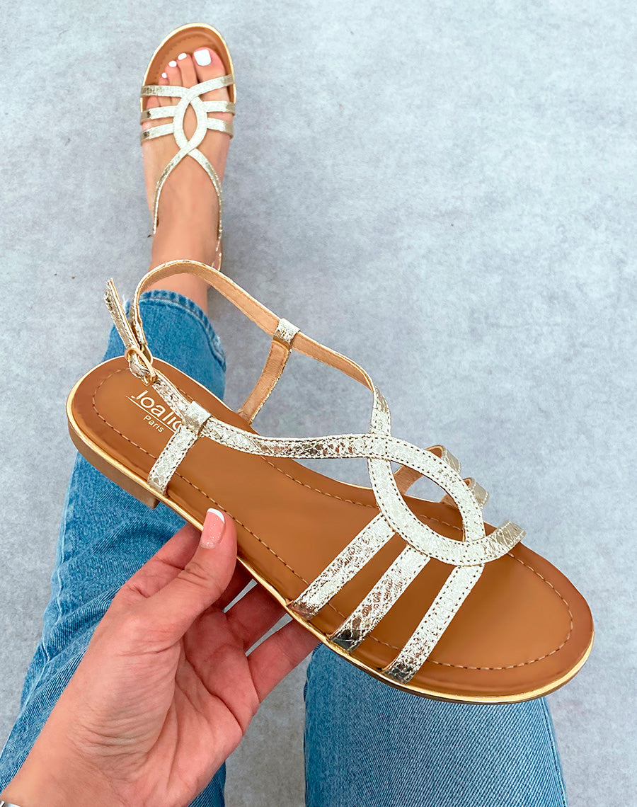 Sandales Femmes dorées à effet serpent et à détail doré