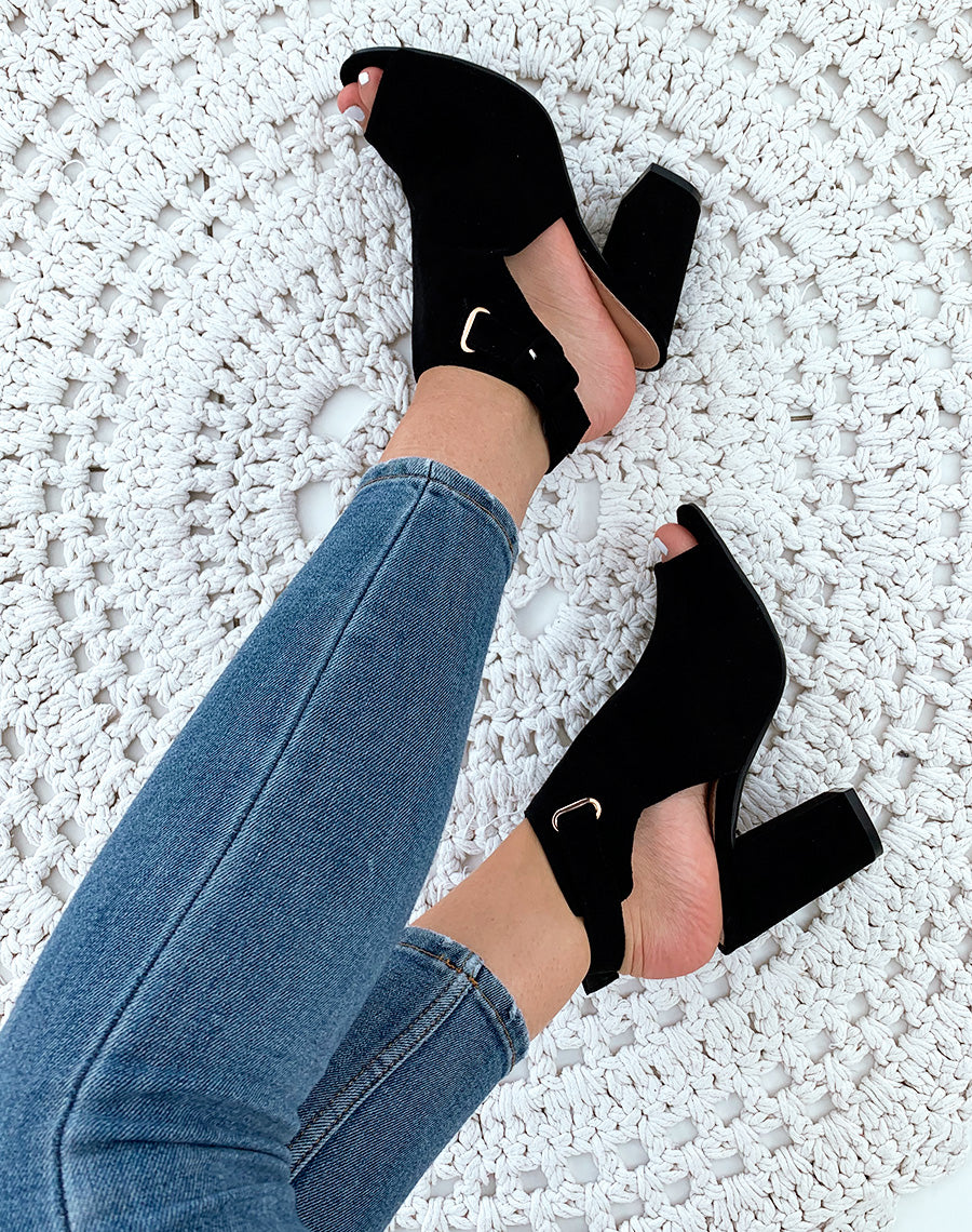 Sandales fermées à talons noires en suédine