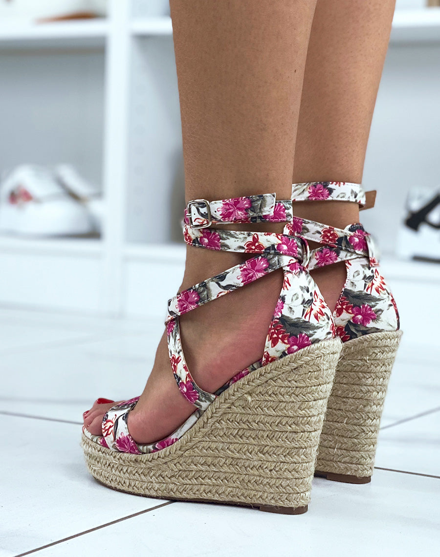 Sandales à imprimé fleuris à talons compensés avec bride avant