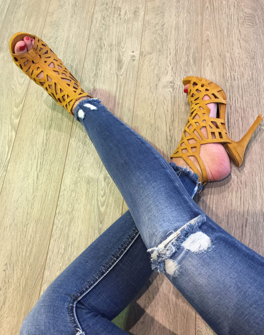 Sandales jaune moutarde à talons