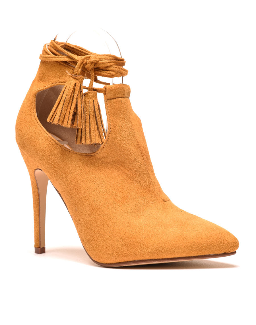 Sandales jaune moutarde à talons ajourées