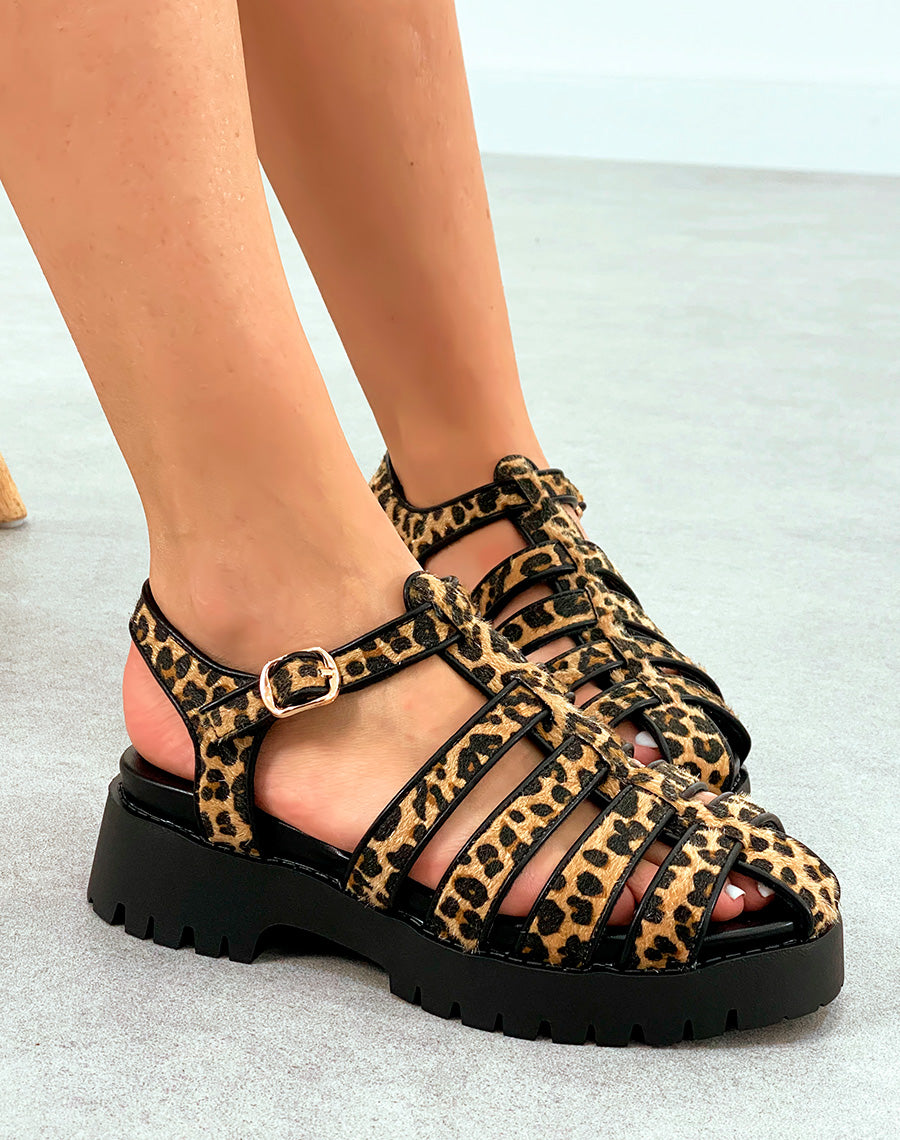 Sandales Motif Léopard à Multiples Lanières et Semelle Épaisse - Audace et Confort