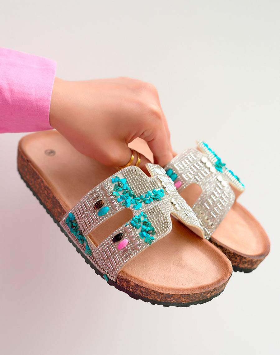 Sandales Mules Femme Argentées Esprit Festif à Strass Multicolores