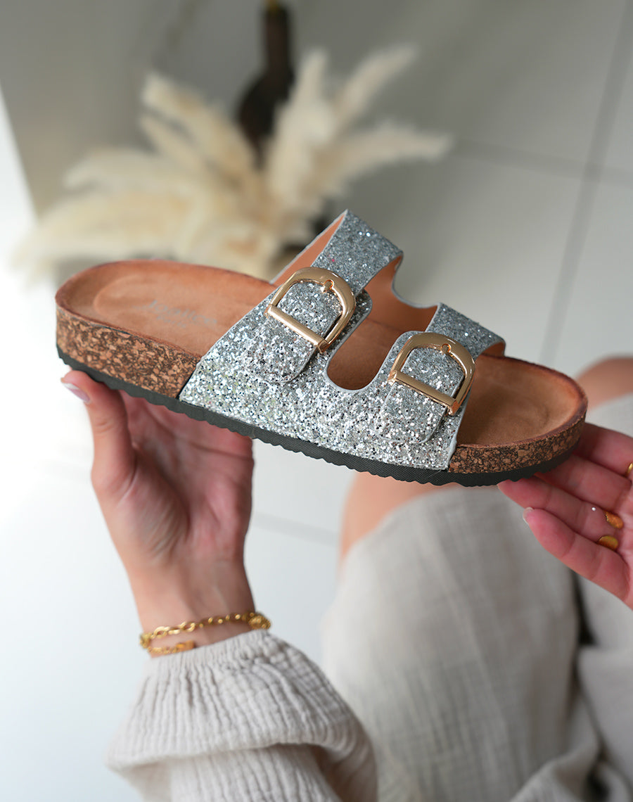 Sandales Mules Femme Scintillantes Argentées avec Boucle Dorée