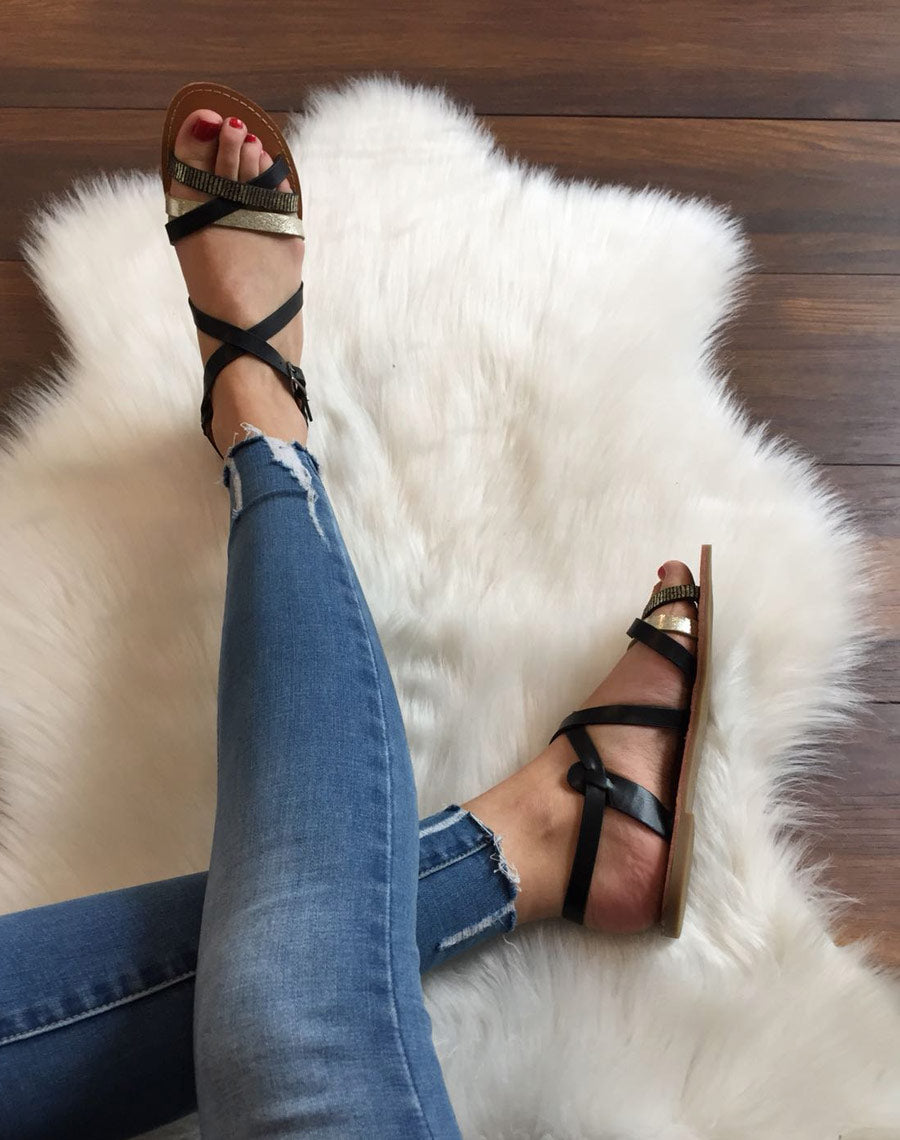 Sandales multi-bride croisée noires