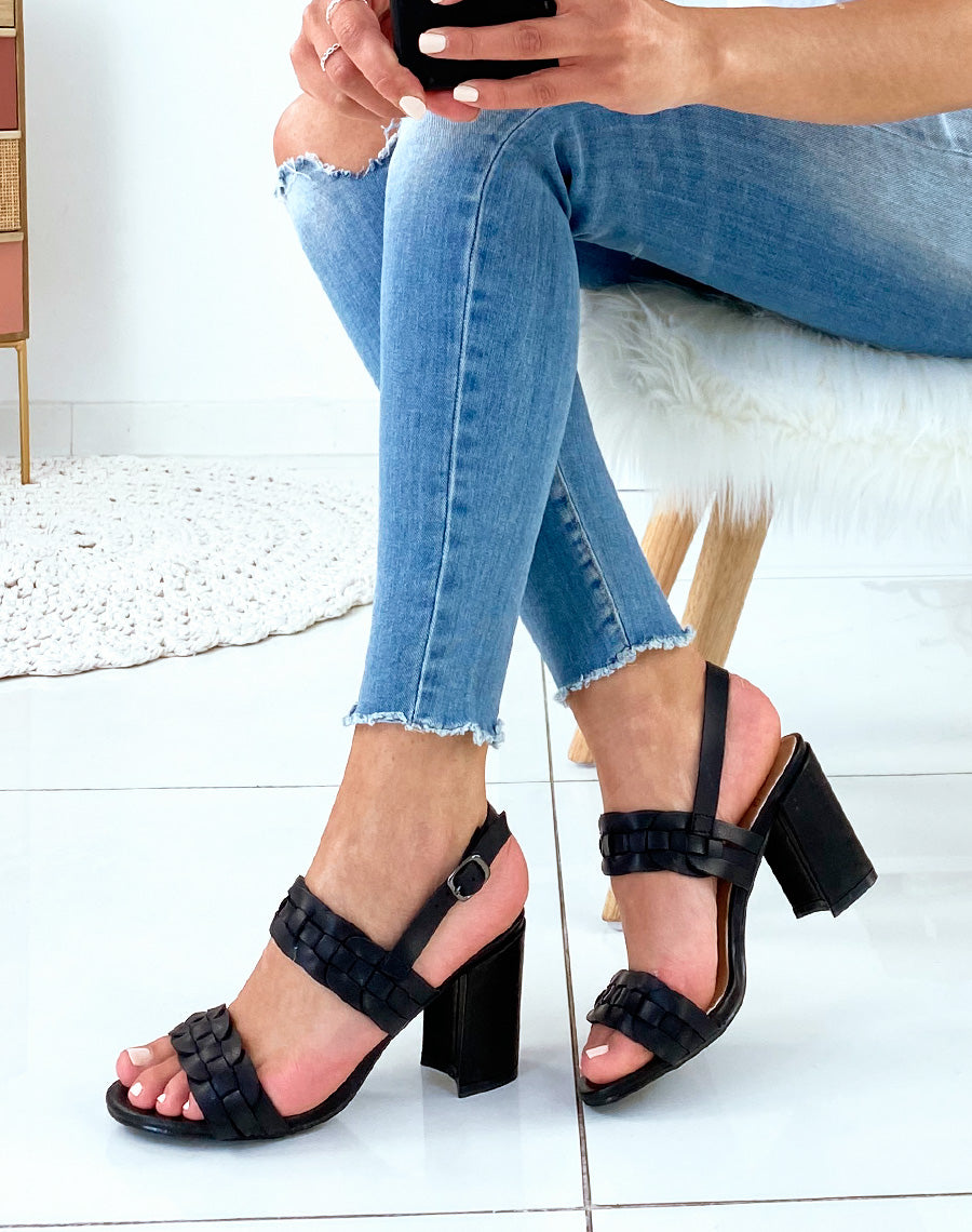 Sandales noires à brides superposées