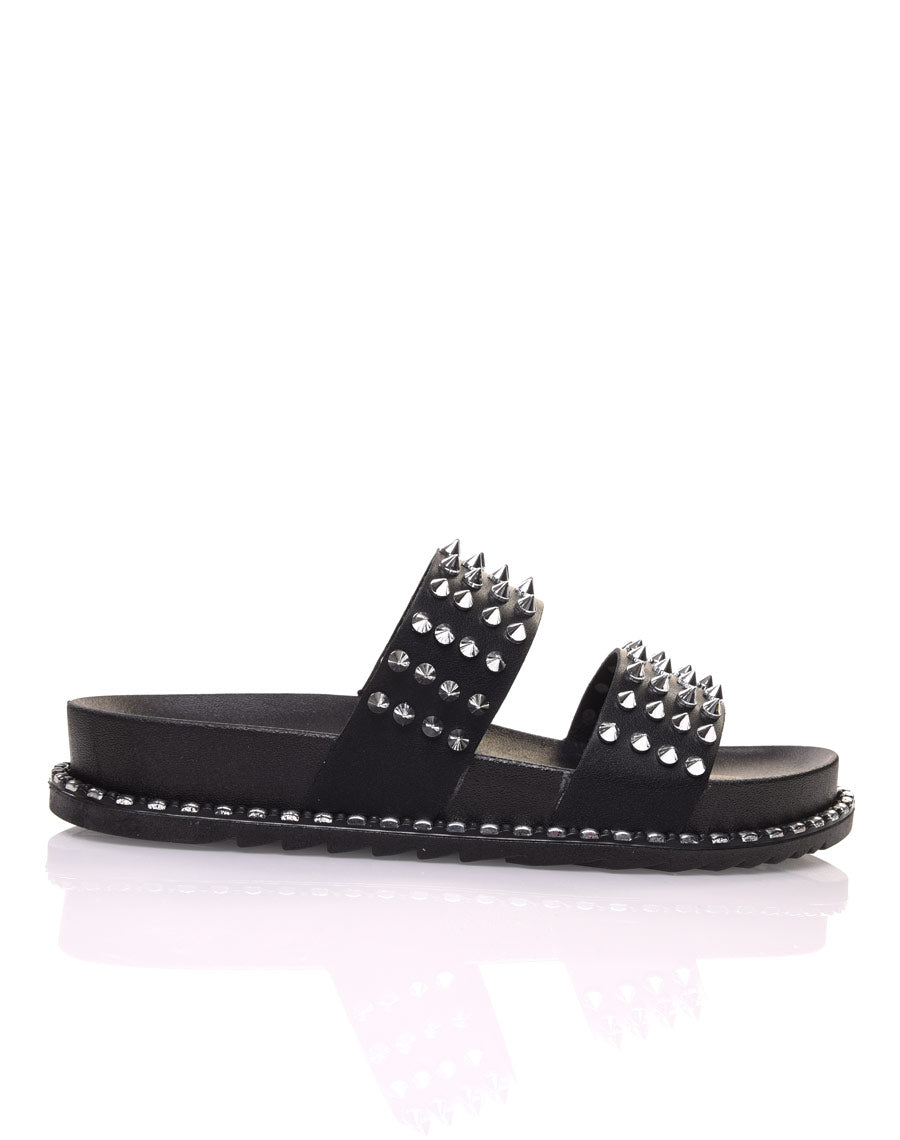 Sandales noires cloutés
