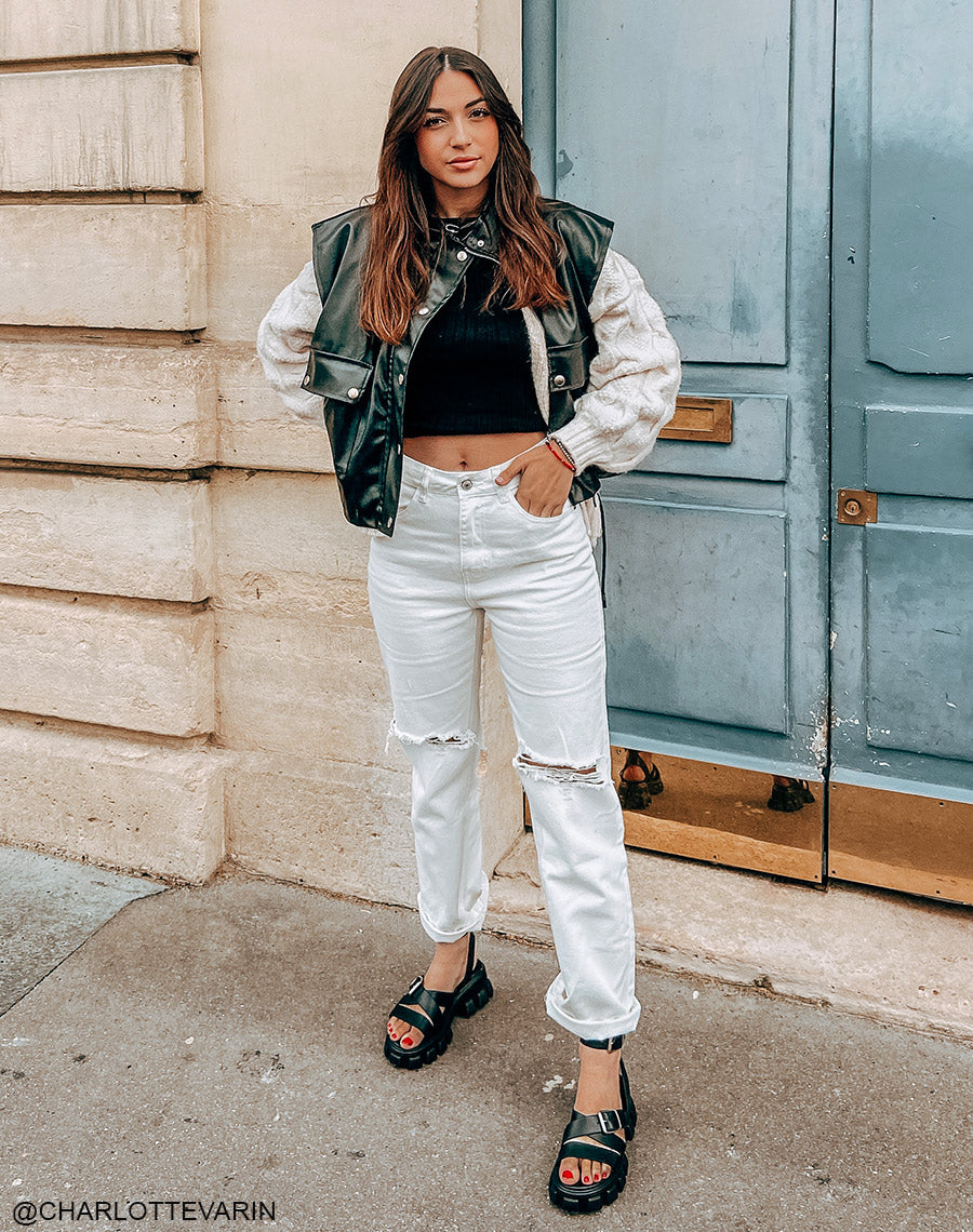 Sandales noires à multiples brides et semelle crantée