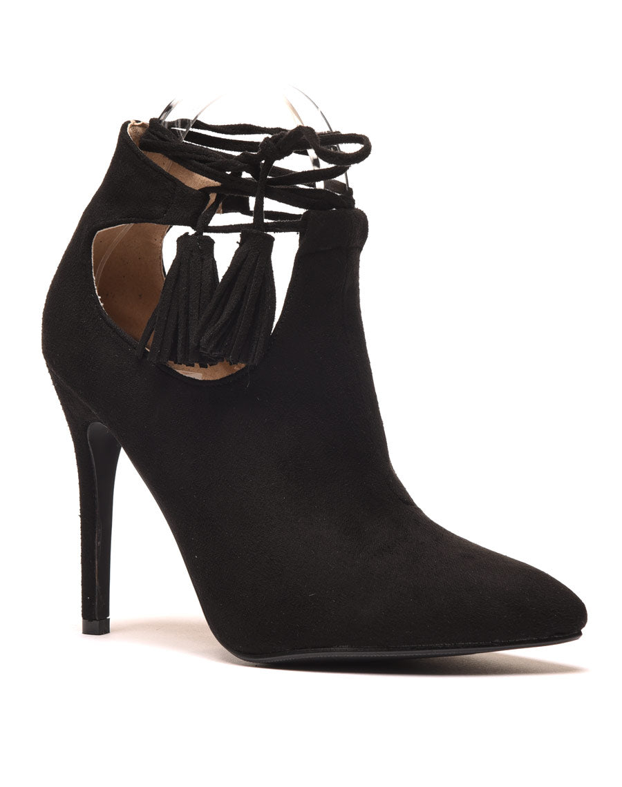 Sandales noires à talons ajourées