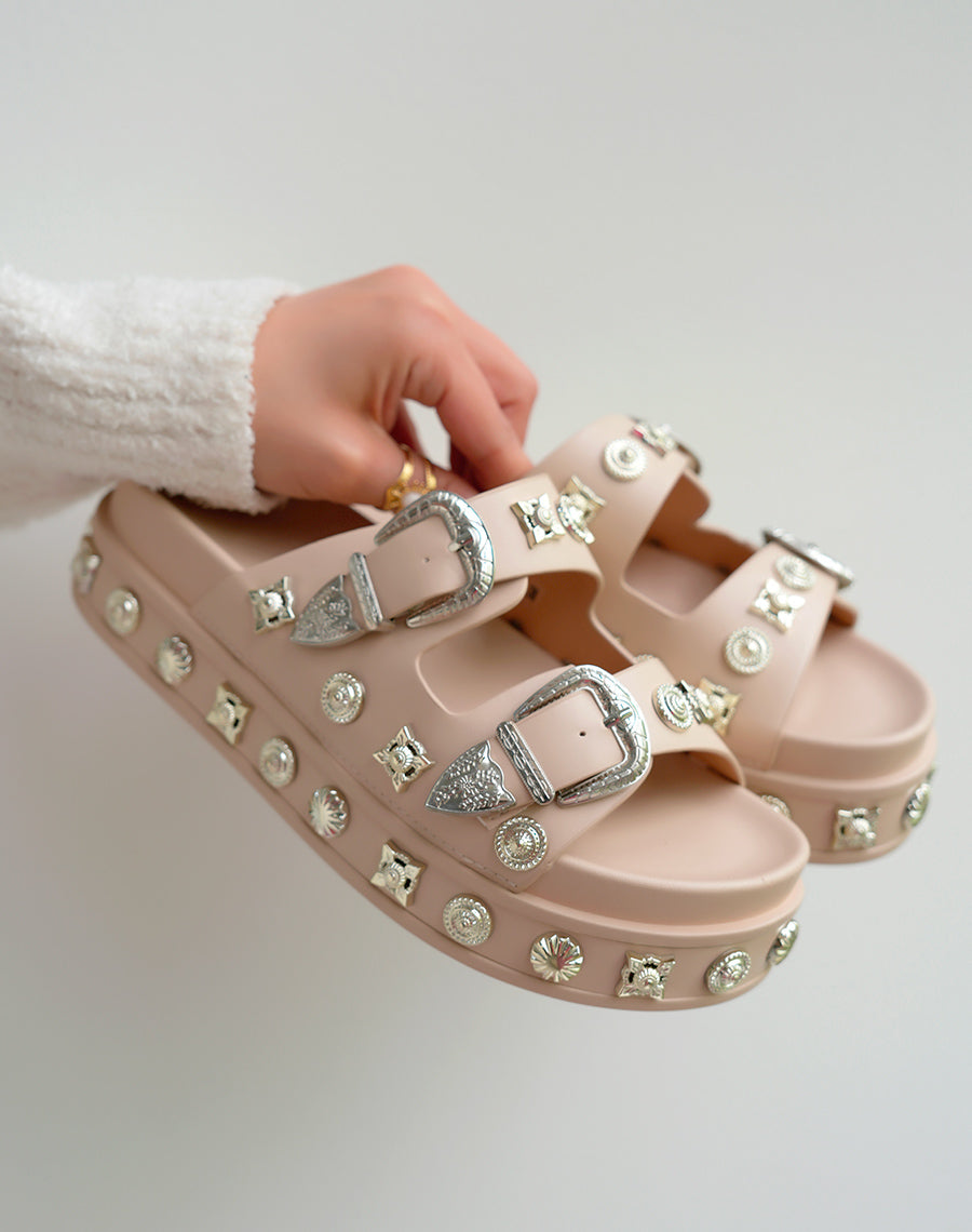 Sandales Plateforme Beiges Femme à Double Sangle Cloutée