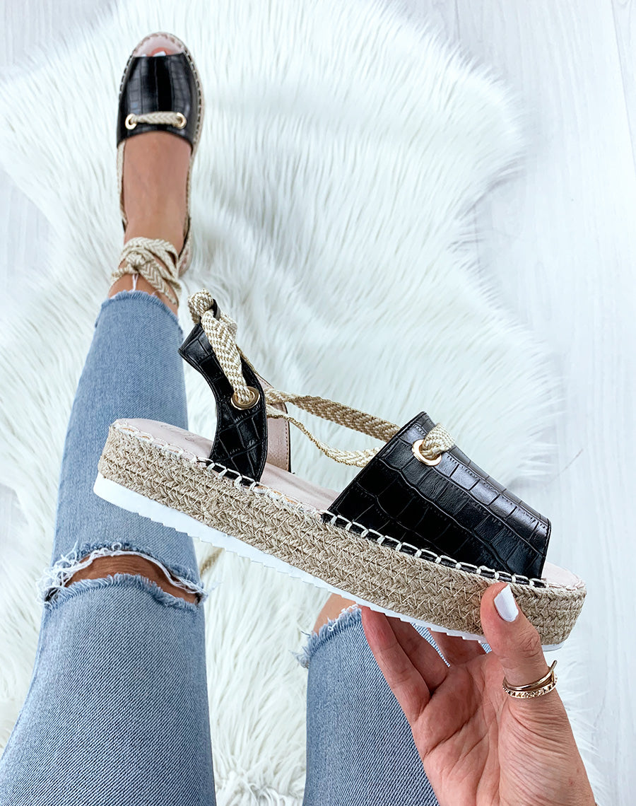 Sandales à plateforme noires effet croco