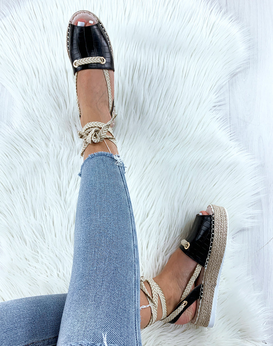 Sandales à plateforme noires effet croco